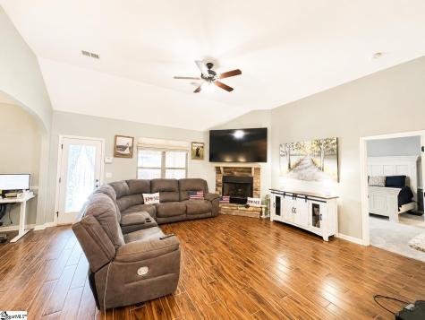 105 Verdana Court Simpsonville SC 29680