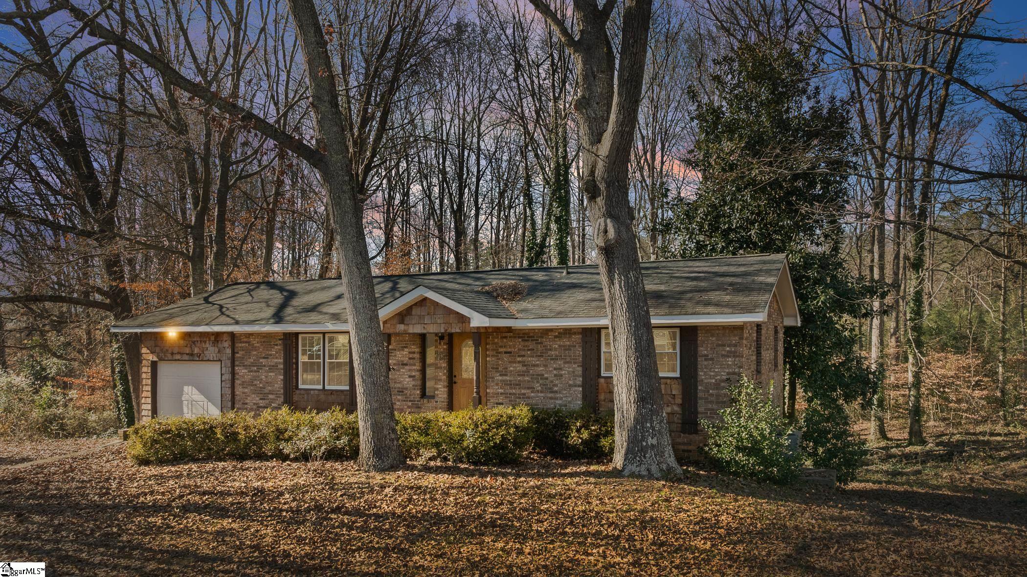 101 Nottingham Lane Easley SC 29640