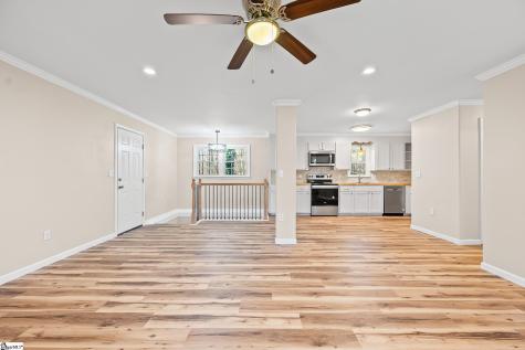 101 Nottingham Lane Easley SC 29640