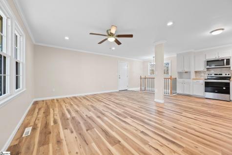 101 Nottingham Lane Easley SC 29640