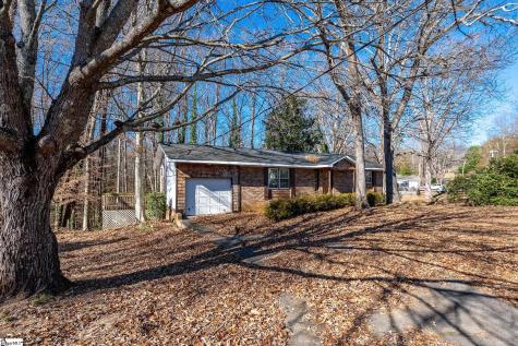 101 Nottingham Lane Easley SC 29640