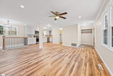 101 Nottingham Lane Easley SC 29640