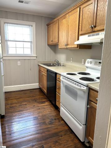 5 Whitsett Street Greenville SC 29601