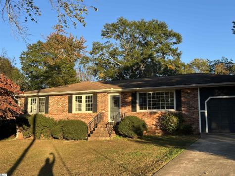 19 Woodridge Drive Greenville SC 29611