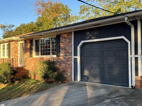 19 Woodridge Drive Greenville SC 29611