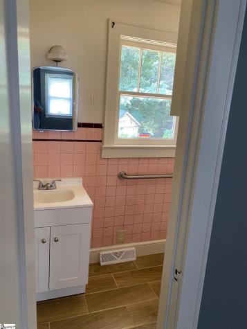 6909 White Horse Road Greenville SC 29611