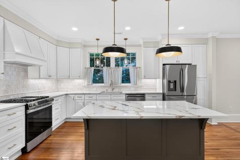 20 E Earle Street Greenville SC 29609