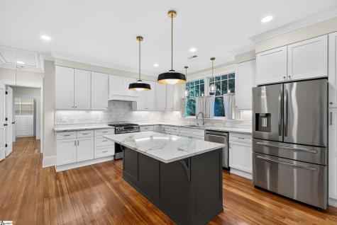 20 E Earle Street Greenville SC 29609