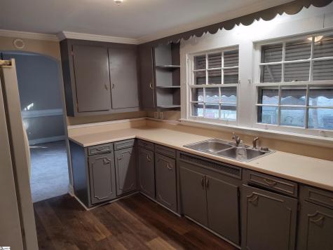 22 4th Avenue Greenville SC 29611