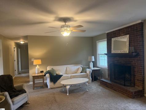 16 Ellesmere Drive Greenville SC 29615