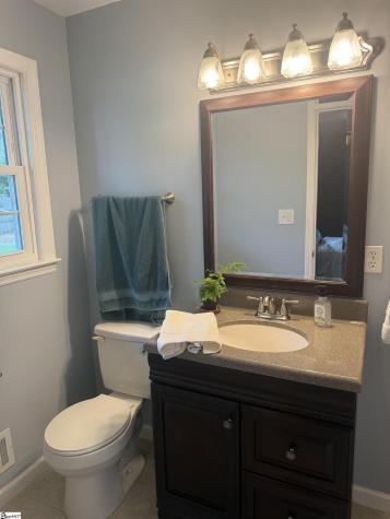 16 Ellesmere Drive Greenville SC 29615