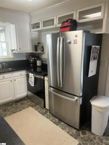 19 E Circle Avenue Greenville SC 29607