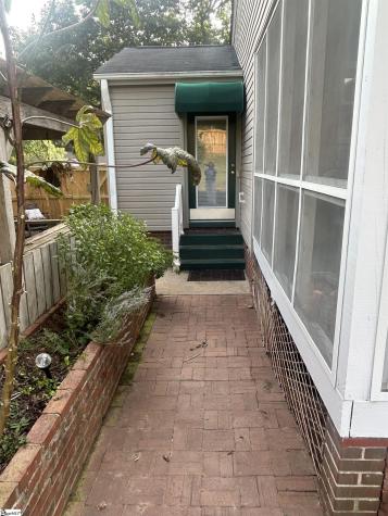 19 E Circle Avenue Greenville SC 29607