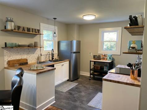 214 Clemson Avenue Greenville SC 29609
