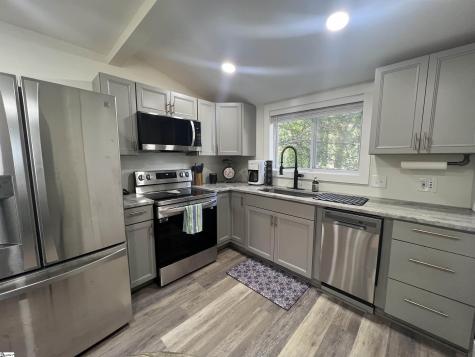 4 Lindberg Avenue Greenville SC 29601