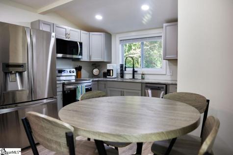 4 Lindberg Avenue Greenville SC 29601