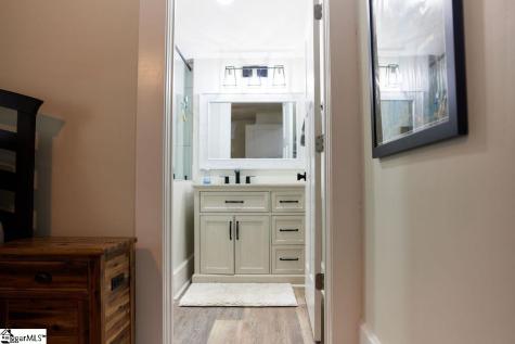 4 Lindberg Avenue Greenville SC 29601