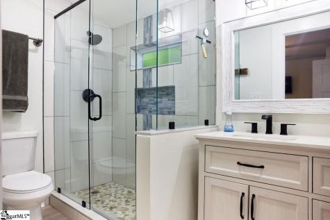 4 Lindberg Avenue Greenville SC 29601