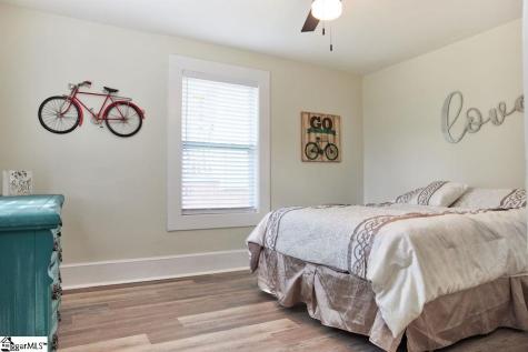 4 Lindberg Avenue Greenville SC 29601