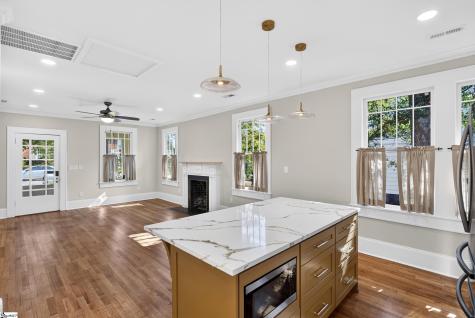 20 E Earle Street Greenville SC 29609