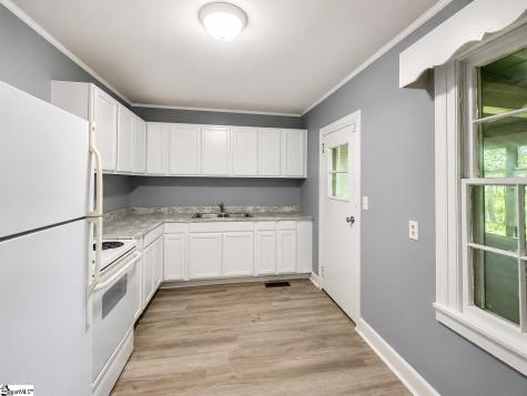 111 Bethune Street Greenwood SC 29646