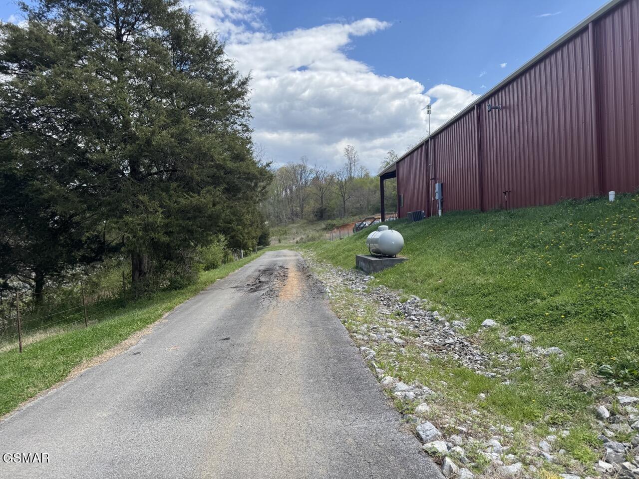 725 W Highway 25 70 Dandridge TN 37725