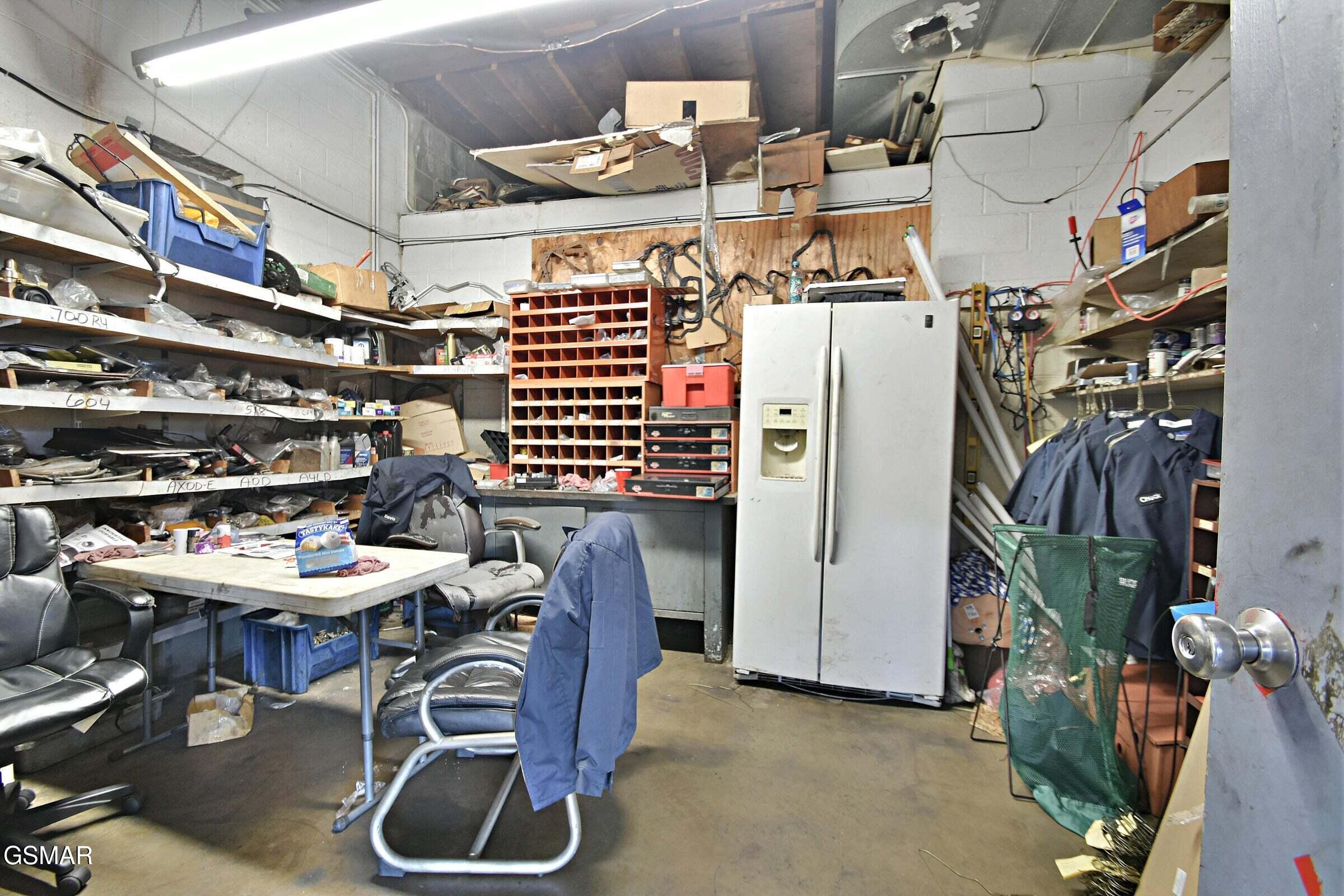 5327 Clinton Highway Knoxville TN 37912