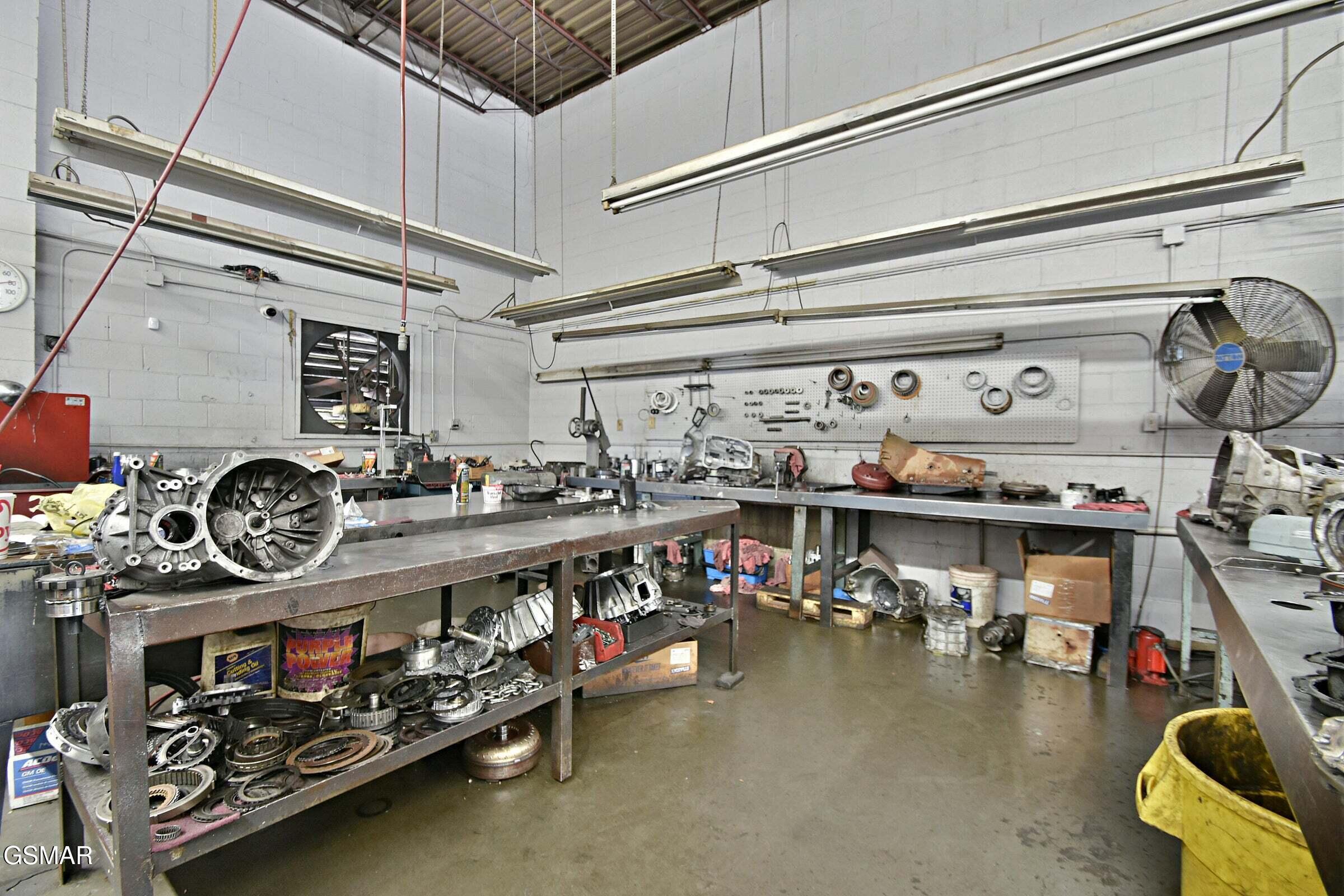 5327 Clinton Highway Knoxville TN 37912