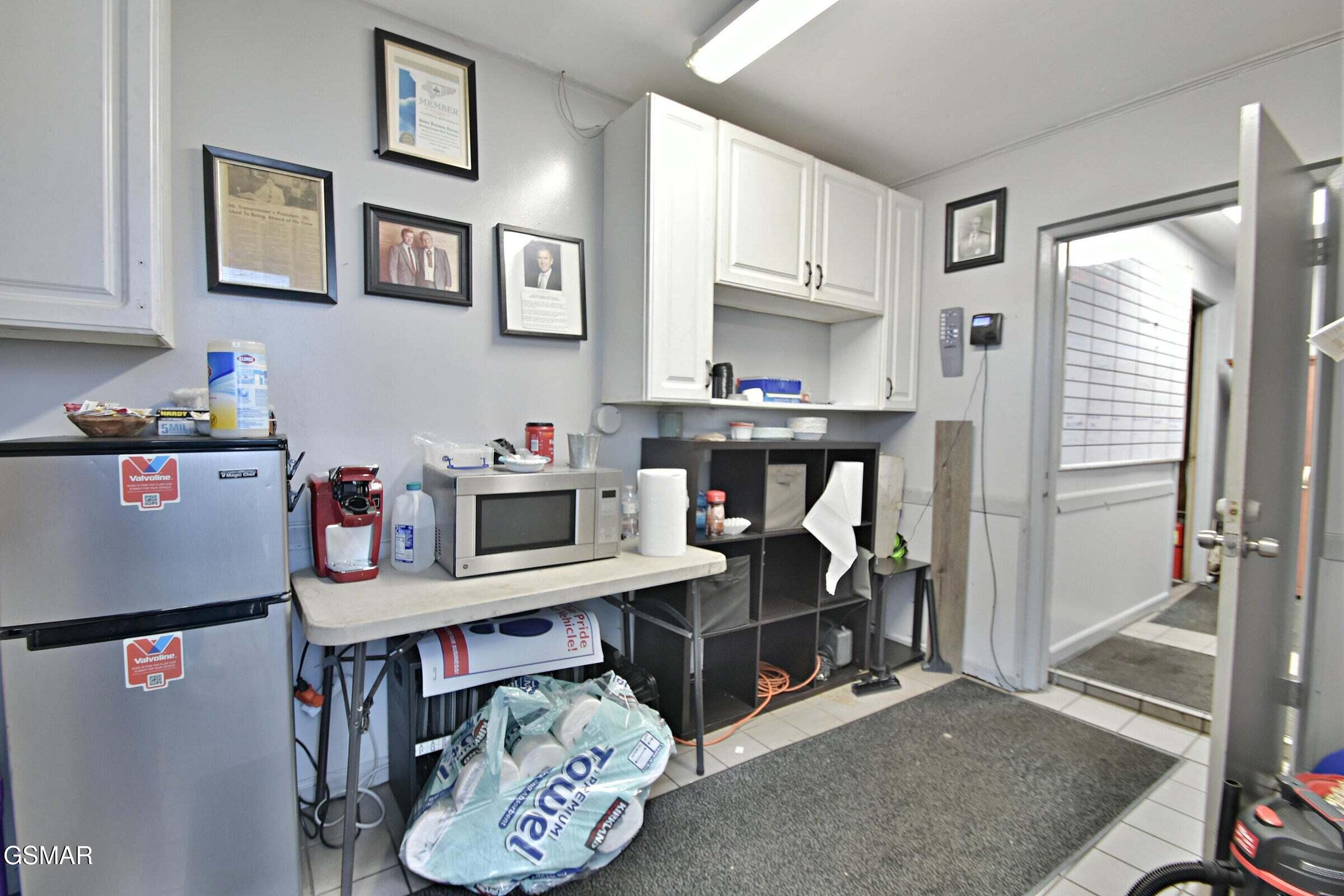 5327 Clinton Highway Knoxville TN 37912
