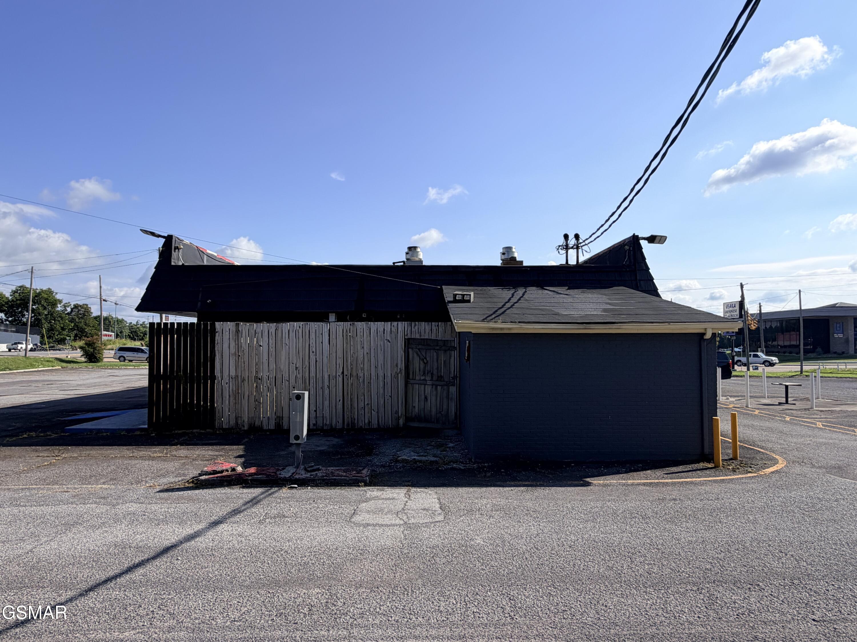 365 W Broadway Street Newport TN 37821