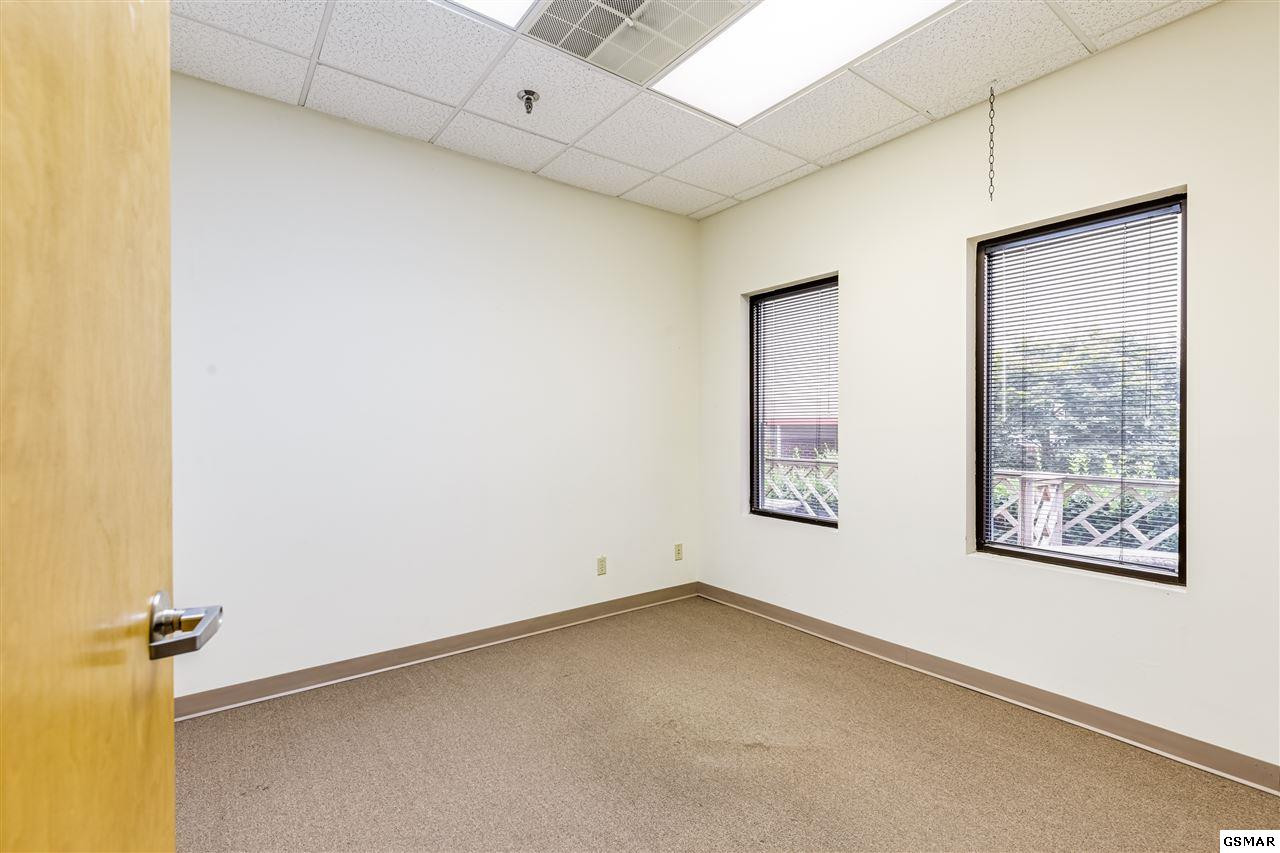 115 Broadway Avenue Sneedville TN 37830
