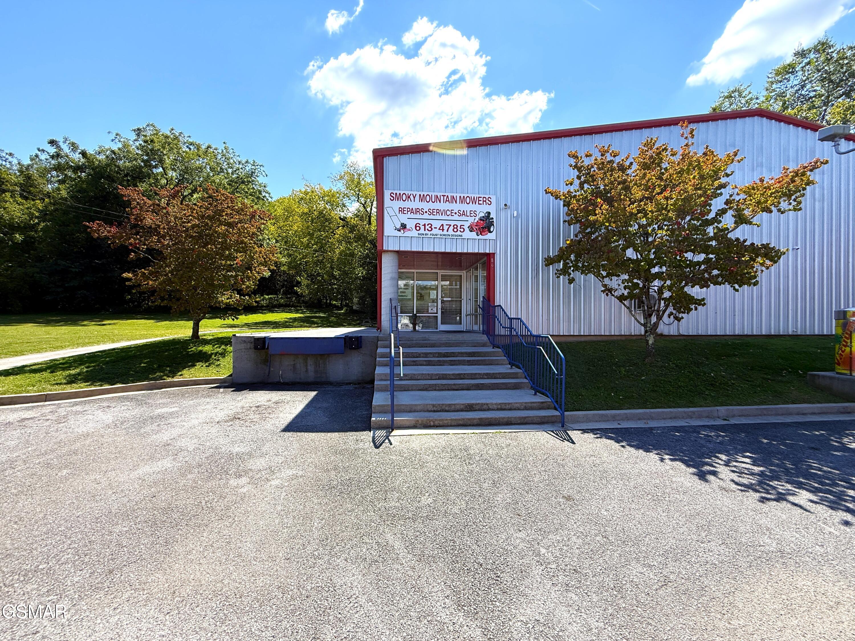 861 W Highway 25-70 Newport TN 37821