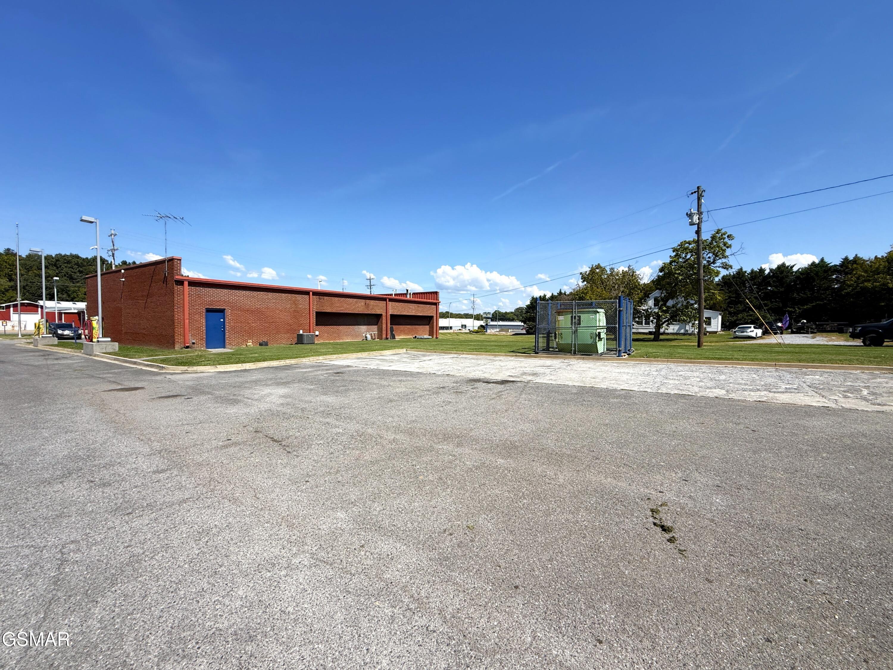 861 W Highway 25-70 Newport TN 37821