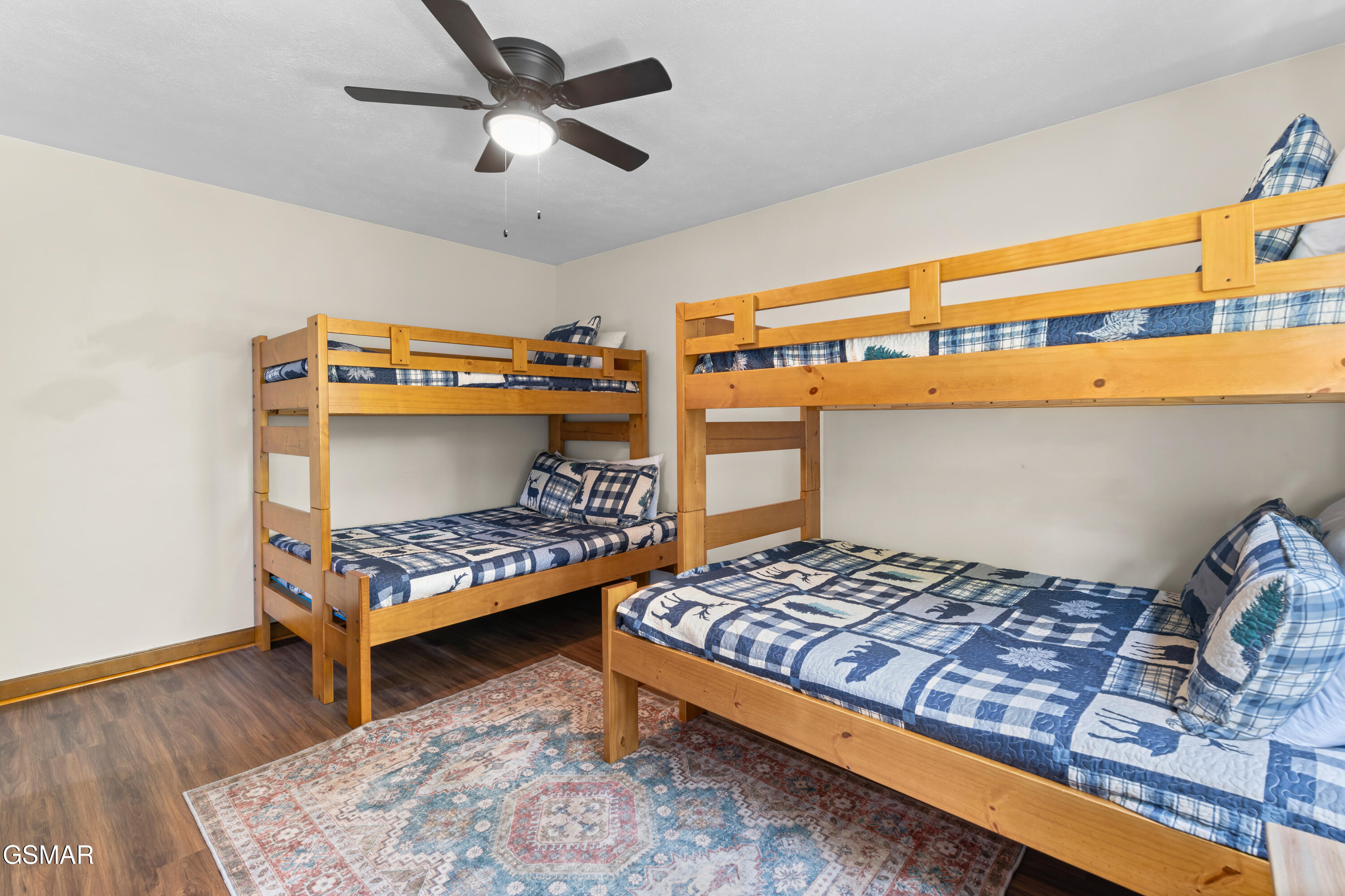 3729 Plaza Way Pigeon Forge TN 37863