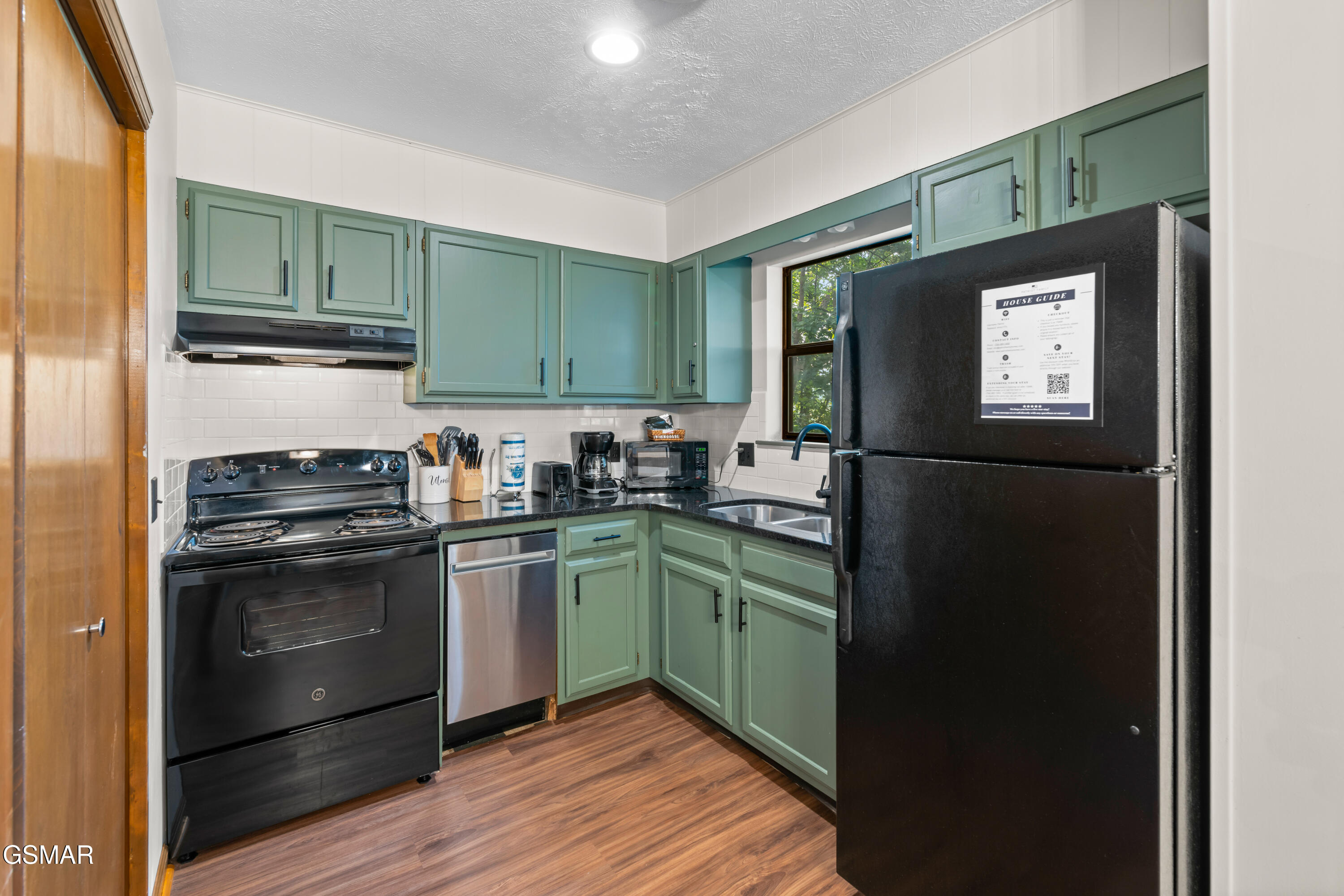 3729 Plaza Way Pigeon Forge TN 37863