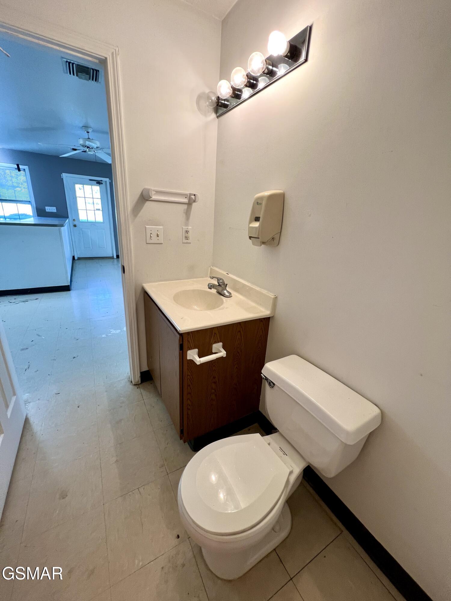 1117 Oak Cluster Drive Sevierville TN 37862