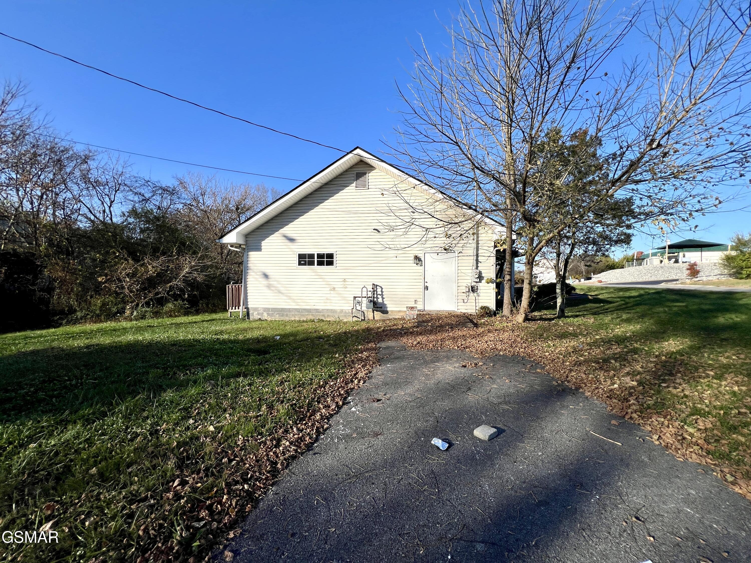 1117 Oak Cluster Drive Sevierville TN 37862
