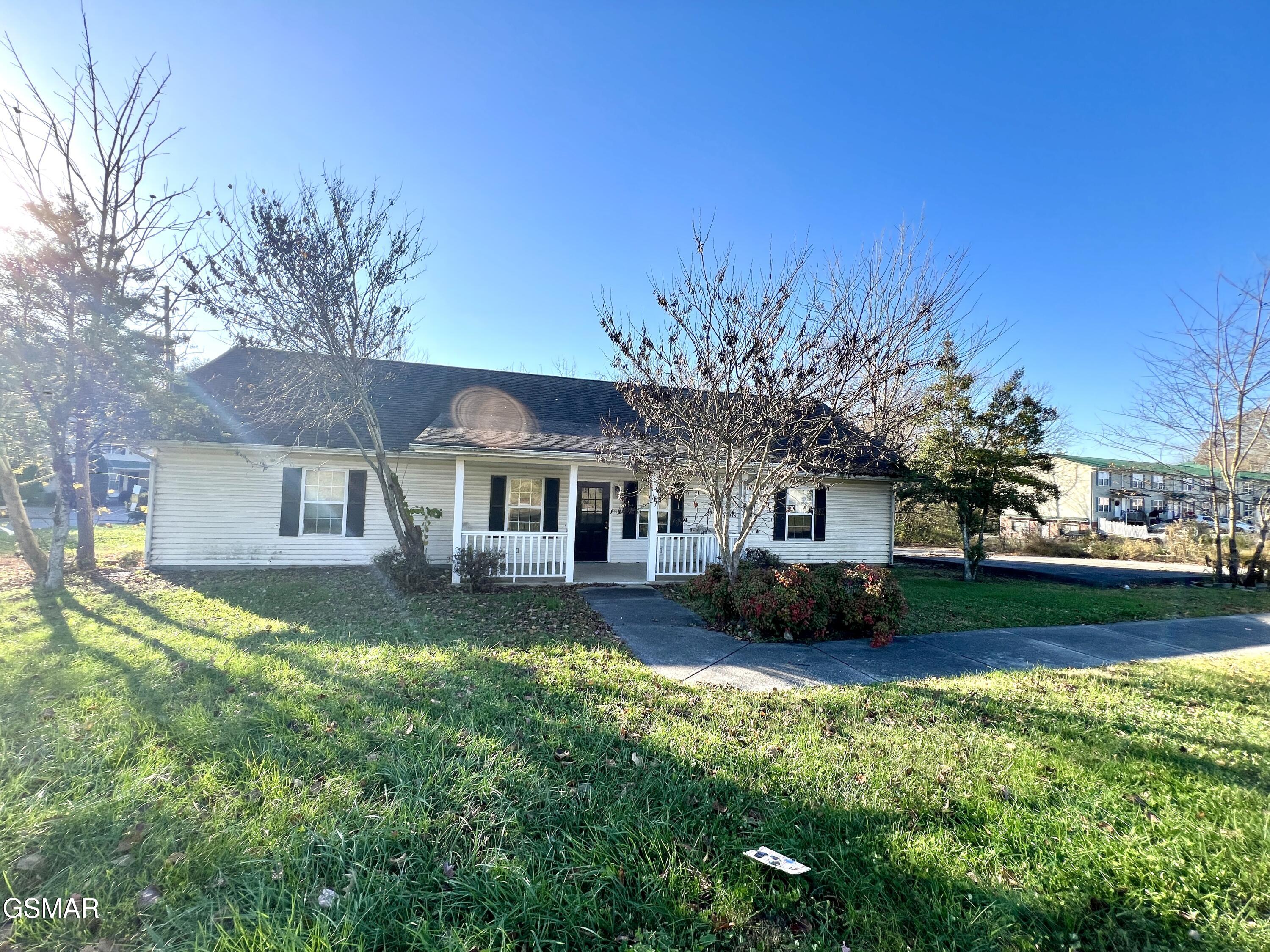 1117 Oak Cluster Drive Sevierville TN 37862