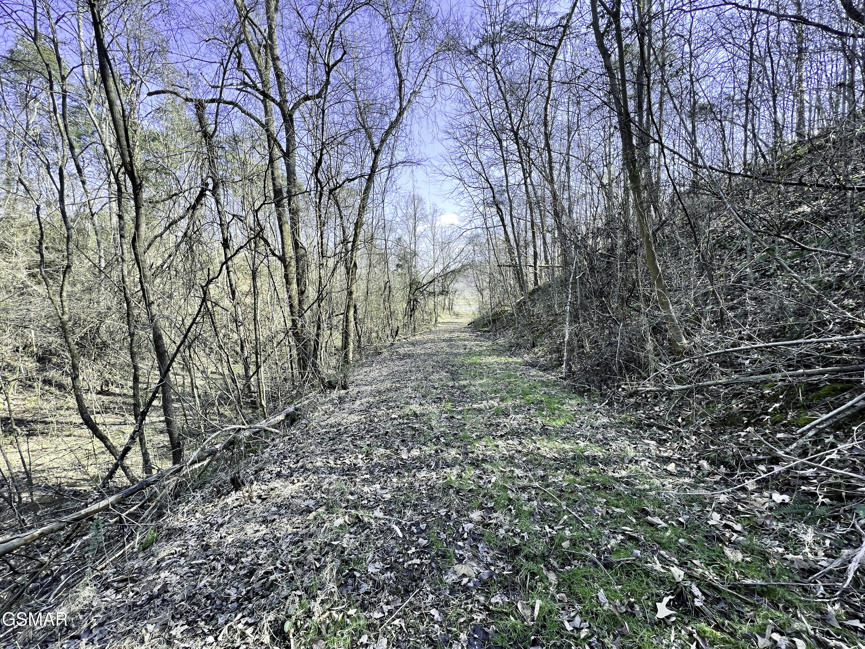 011.00 & . Old Knoxville Highway Sevierville TN 37876