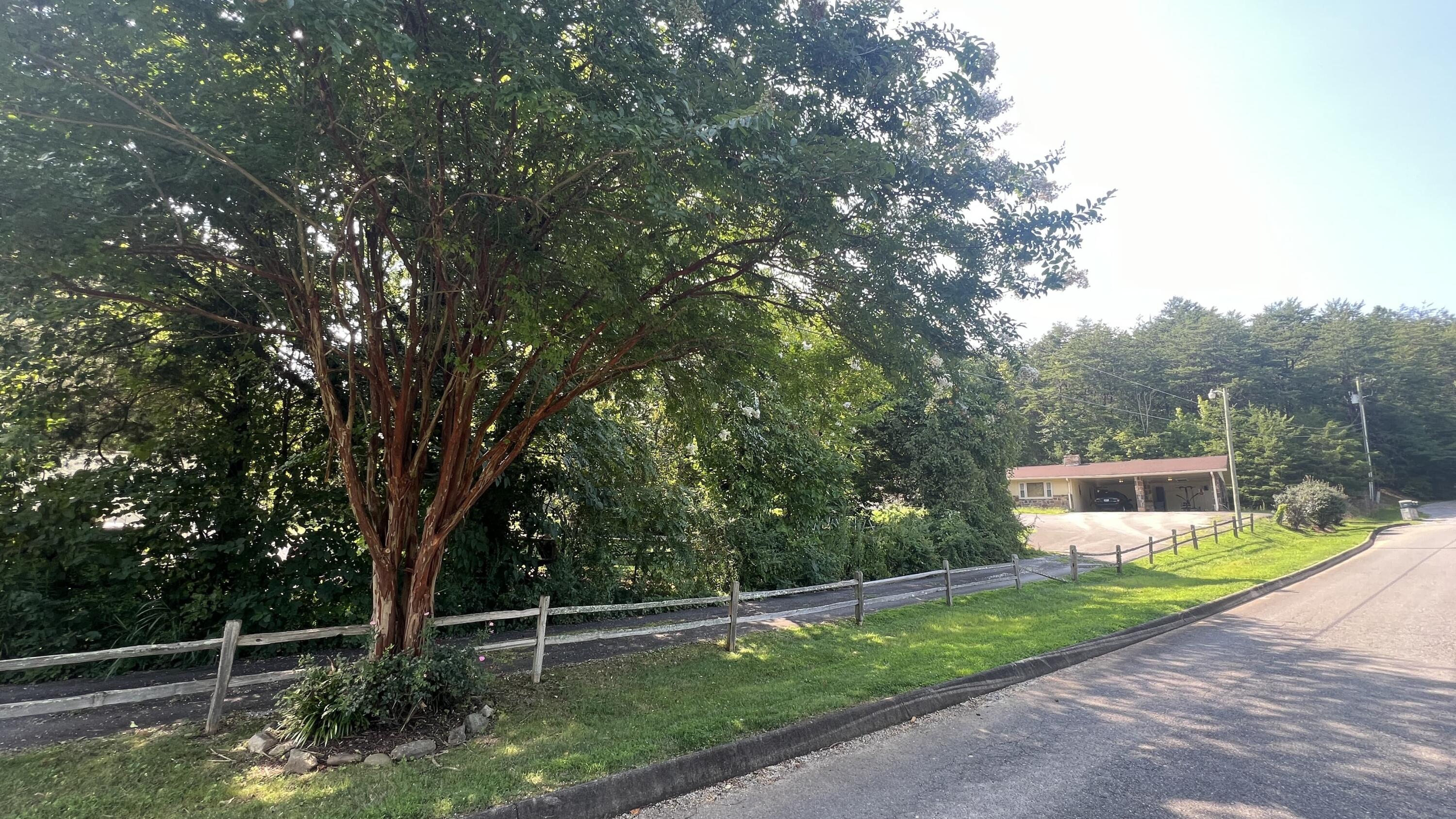 1134-1138 Wears Valley Road Pigeon Forge TN 37863