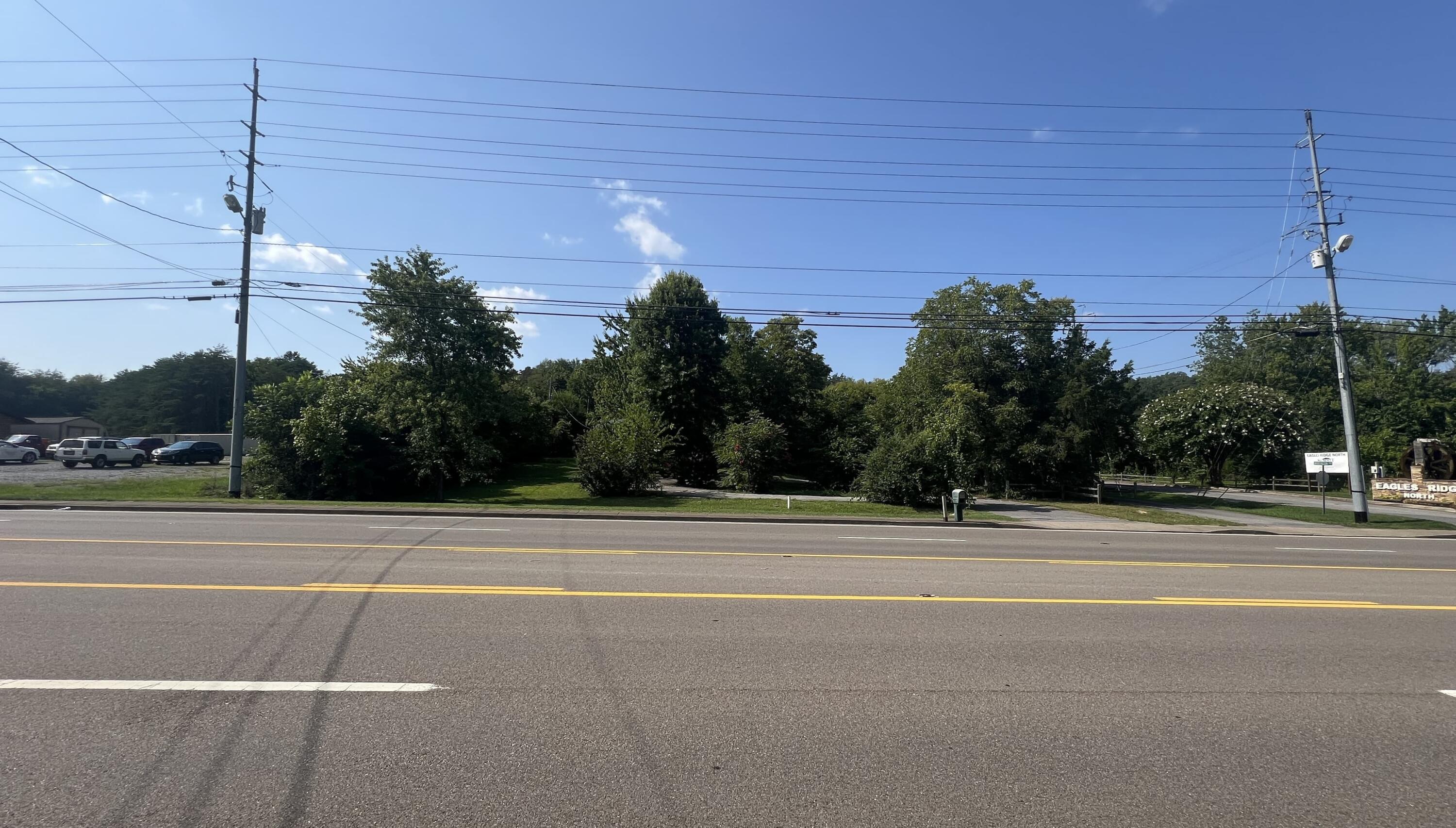 1134-1138 Wears Valley Road Pigeon Forge TN 37863