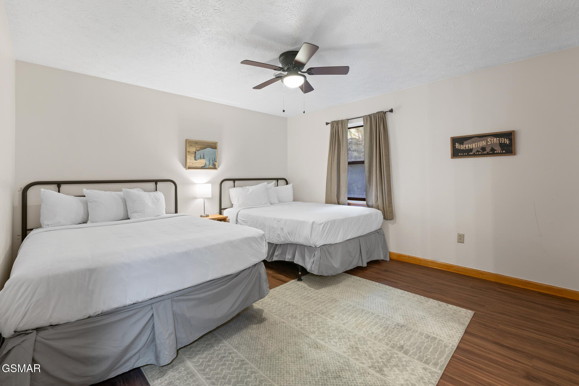 3729 Plaza Way Pigeon Forge TN 37863