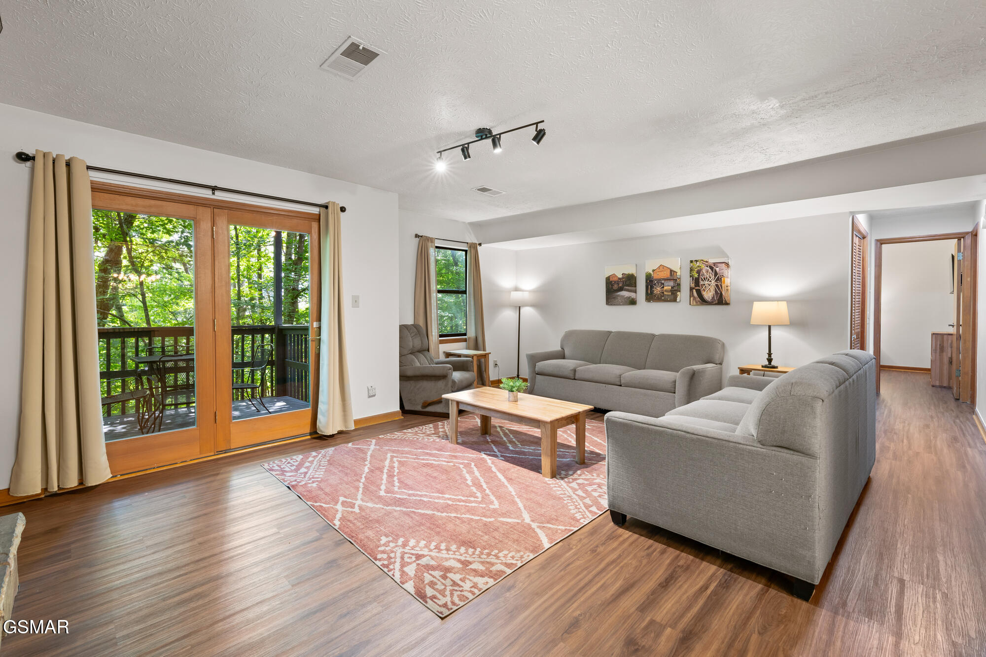 3729 Plaza Way Pigeon Forge TN 37863