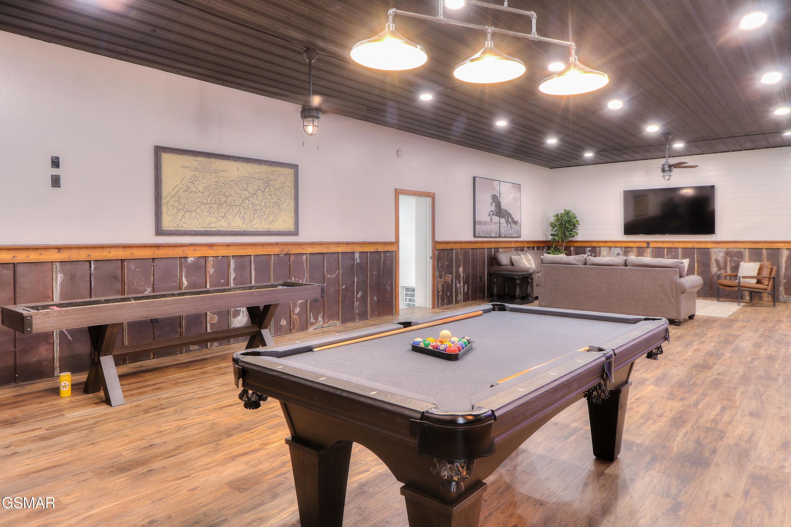 2245 Upper Middle Creek Road Sevierville TN 37876