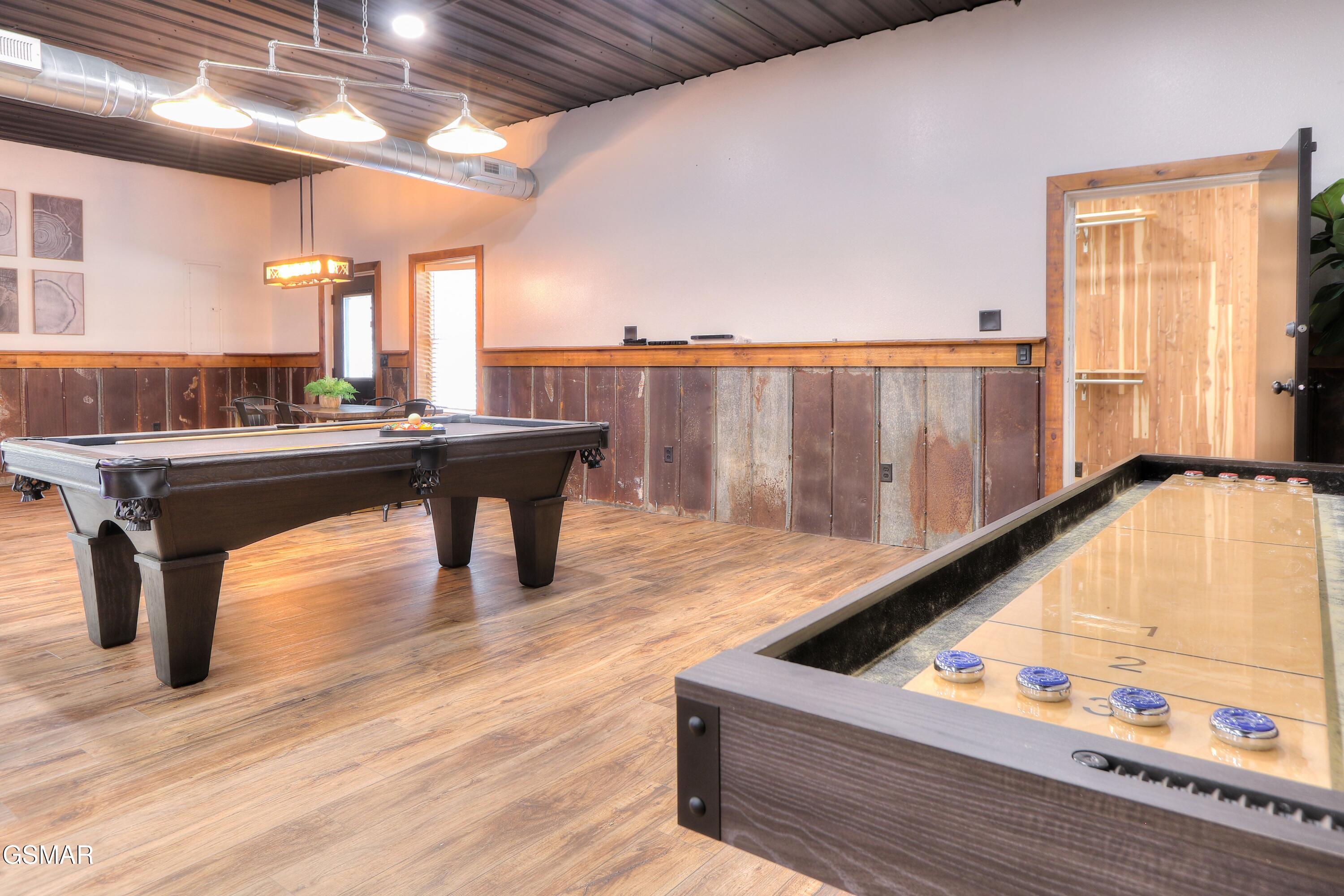 2245 Upper Middle Creek Road Sevierville TN 37876