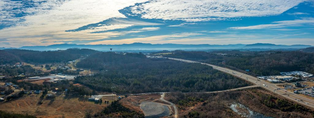 ____ Winfield Dunn Parkway Mount Road Parkway Sevierville TN 37764