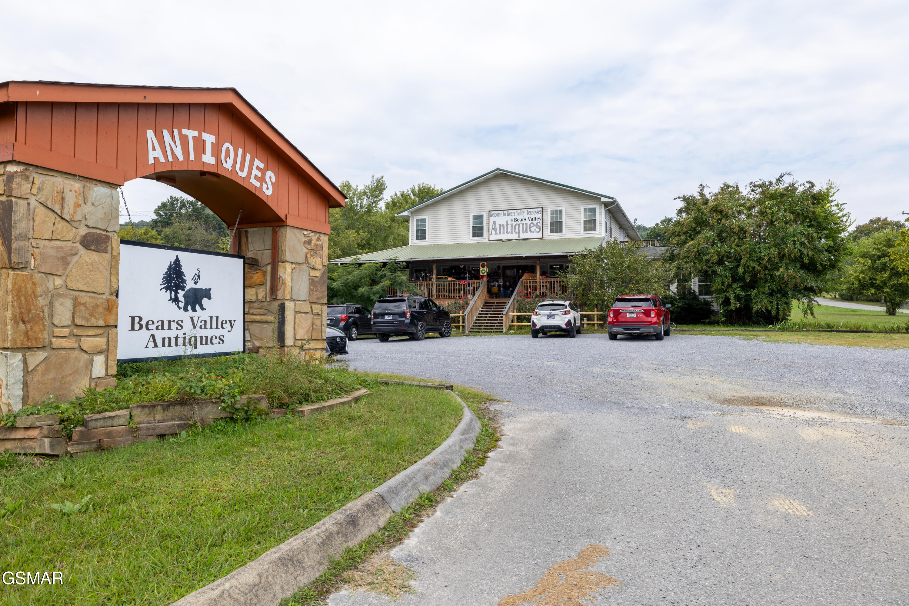 3360 Wears Valley Road/ Highway 321 Road Sevierville TN 37862