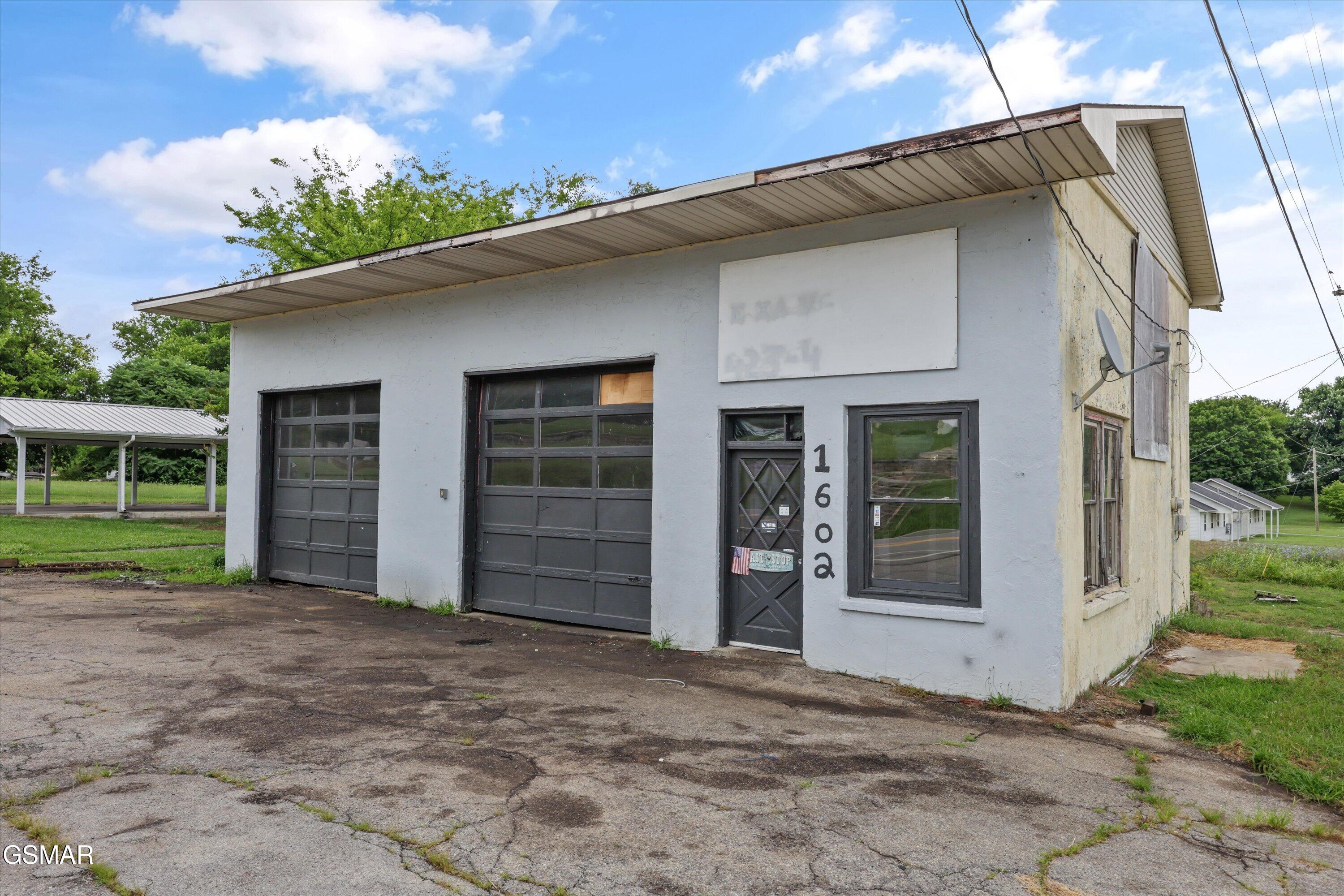 1602 Main Street White Pine TN 37890
