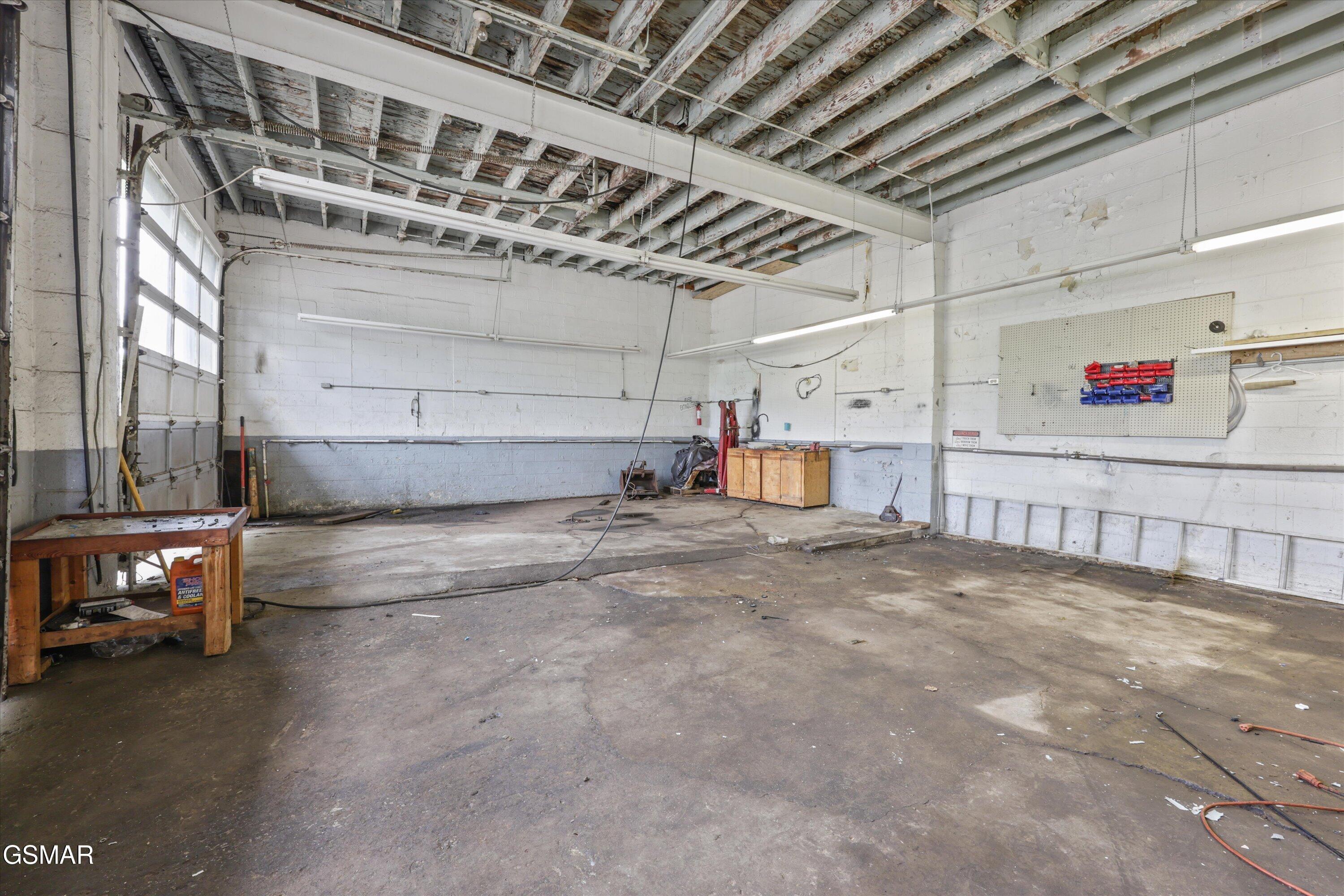 1602 Main Street White Pine TN 37890