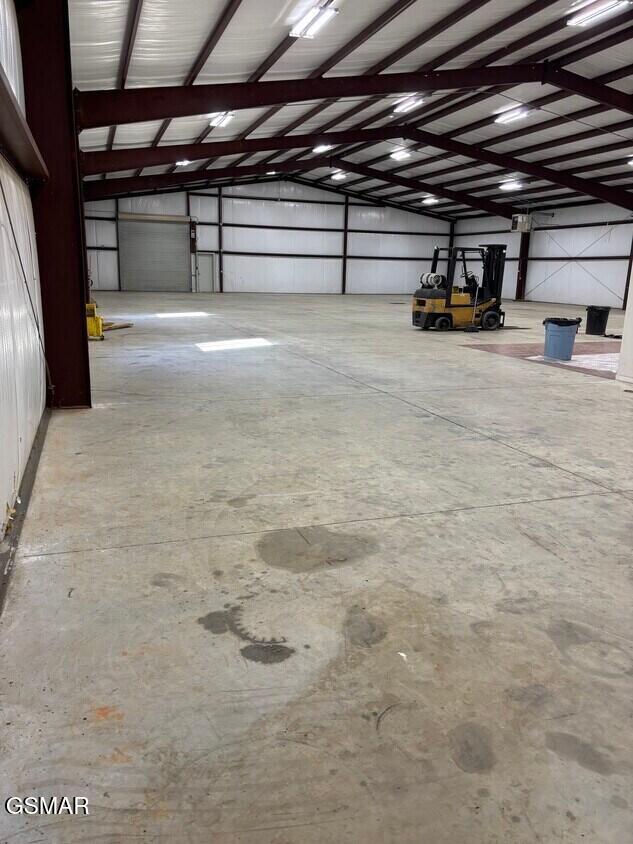 725 W Highway 25 Dandridge TN 37725